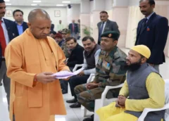 भूमि मामलों में लापरवाही पर होगी सख्त कार्रवाई, जनता दर्शन में मुख्यमंत्री योगी ने अधिकारियों को दिए कड़े निर्देश