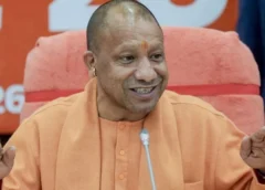 यूपी के कॉलेज शिक्षकों को योगी सरकार का बड़ा तोहफा! कैशलेस इलाज, ₹5 लाख मुफ्त उपचार और ₹3 करोड़ तक सुरक्षा का ऐलान