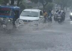 यूपी में मानसून का असर तेज, लखनऊ में रिमझिम बारिश से बदला मौसम; सभी 75 जिलों में बारिश और आंधी का अलर्ट