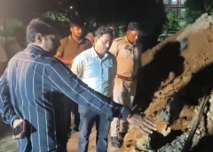 15 फीट गहरे मौत के गड्ढे ने ली मासूम की जान! खेलते-खेलते पानी में समाया 6 साल का बच्चा, बैरिकेडिंग और चेतावनी बोर्ड तक नहीं था