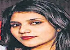नोएडा में शादी के एक महीने बाद 16वीं मंजिल से गिरी नवविवाहिता, मायके वालों ने लगाया दहेज हत्या का आरोप; पुलिस जांच में जुटी