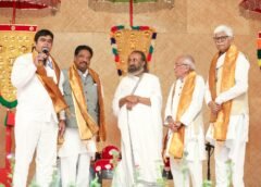 ‘विविधता में एकता ही भारत की ताकत’, श्री श्री रविशंकर से मिले लखनऊ के समाजसेवी अमीर हैदर, गंगा-जमुनी तहजीब पर हुई चर्चा