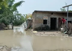बाराबंकी में बाढ़ का कहर बरकरार, 3,860 लोग बीमार; सरयू खतरे के निशान से 10 सेंटीमीटर ऊपर