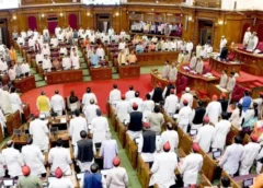 यूपी विधानसभा का मानसून सत्र समय से पहले खत्म, सपा के हंगामे के बीच स्पीकर ने सदन किया अनिश्चितकाल के लिए स्थगित