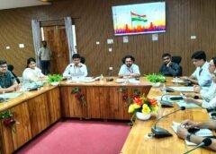 सड़कों की दुर्दशा पर जिलाधिकारी ने दिखाए कड़े तेवर, सुरक्षित आवागमन के लिए की समय सीमा तय……..