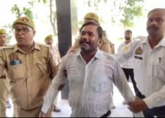 कलेक्ट्रेट में युवक ने पेट्रोल डालकर आग लगाने की कोशिश…..