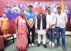 अखिलेश यादव से मिले देश का नाम रोशन करने वाले खिलाड़ी, सरकार बनने पर खेलों के लिए बनेगी खास नीति