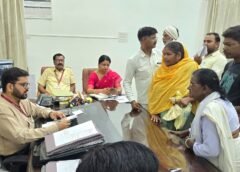 बारिश से फसलों के नुकसान का आंकलन कर किसानों को दिलाएं मुआवजा :- डीएम