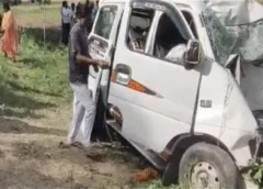 यूपी के बुलंदशहर में भीषण सड़क हादसा, पेड़ से टकराई तेज रफ्तार कार; 5 लोगों की मौत, 3 गंभीर घायल