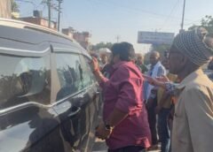 अचानक तबीयत बिगड़ने पर अधिवक्ता की कार कई वाहनों से टकराई, CPR देकर बचाई जान……..