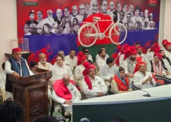 यूपी चुनाव से पहले अखिलेश यादव को मिली मजबूती, पूर्व भाजपा सांसद राजपाल सैनी समेत कई नेता सपा में शामिल